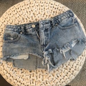 Distressed shorts UNIF